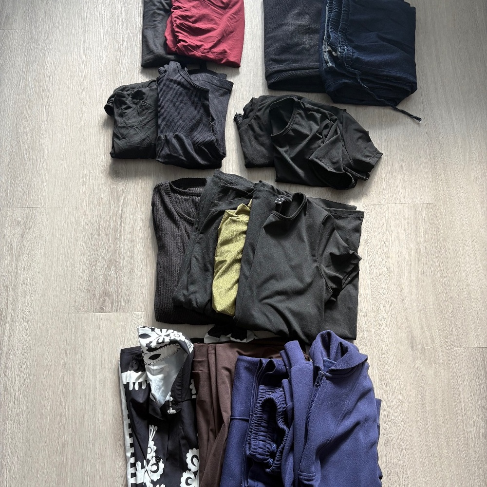 Maternity Fashion Bundle - 18 Pieces!